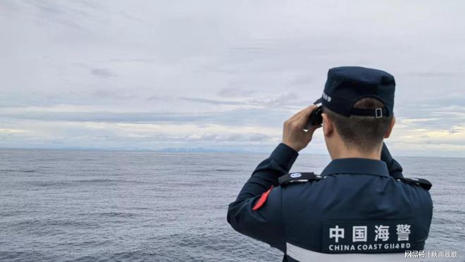人跳上菲船在黄岩岛惊心动魄的执法经历米乐体育M6直播平台中国海警孤胆一(图5)