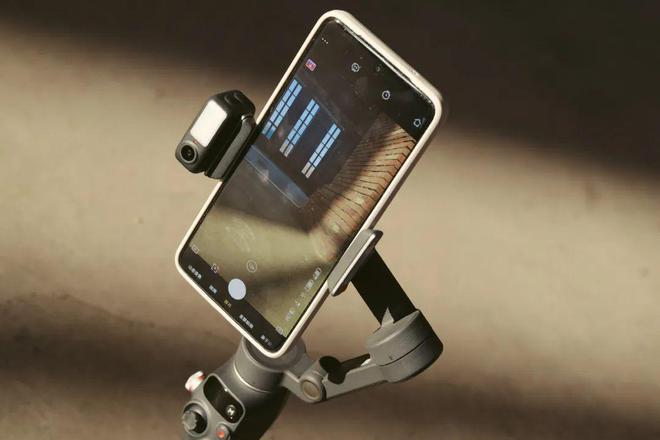 ie 7 Pro稳定器首发初体验！549元！大疆OSMO Mobl