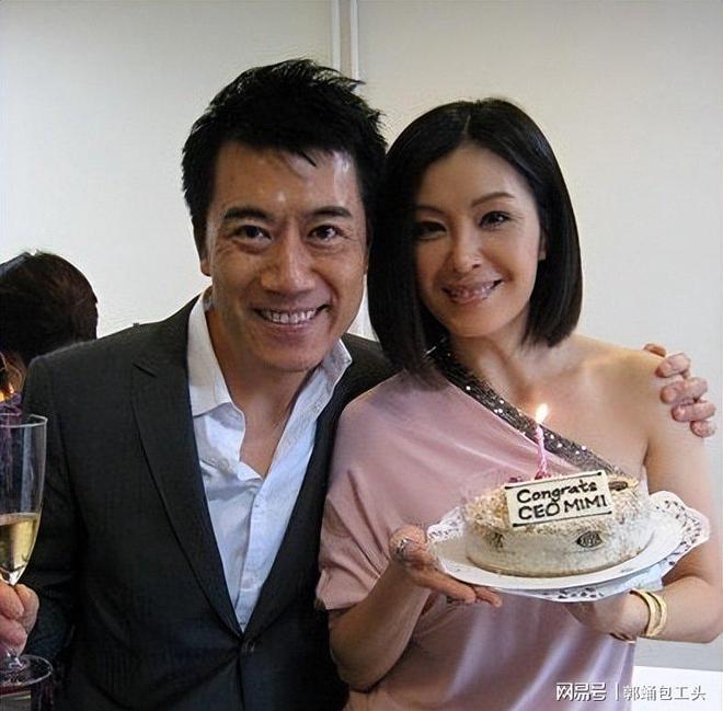 各的”“最癫狂亚姐”的瓜克死老公、爱泡二婚“各玩(图3)